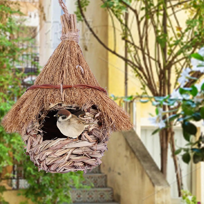 Wren Finch Bird House Hand Woven Bird House Grass Birds Hut Bird House for Outside Indoor Lawn Patio Home