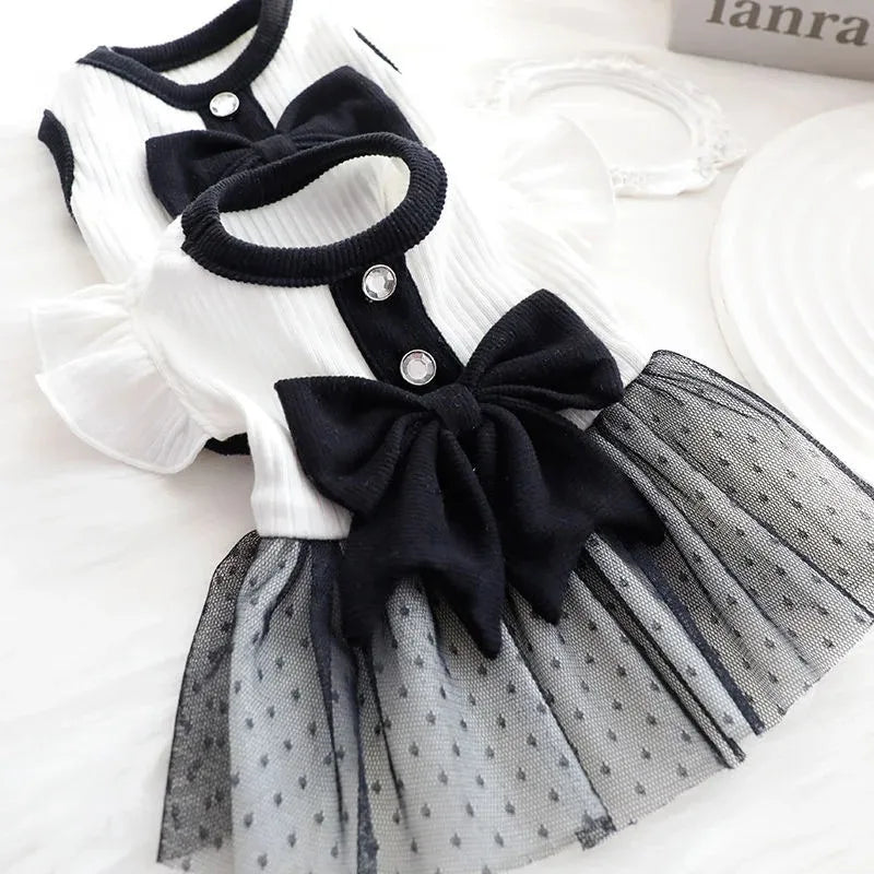 Dog Clothes for Small Dogs Summer Dog T-Shirt Pet Dog Skirt Black White Retro Dresses Puppy Costume Chihuahua Clothing