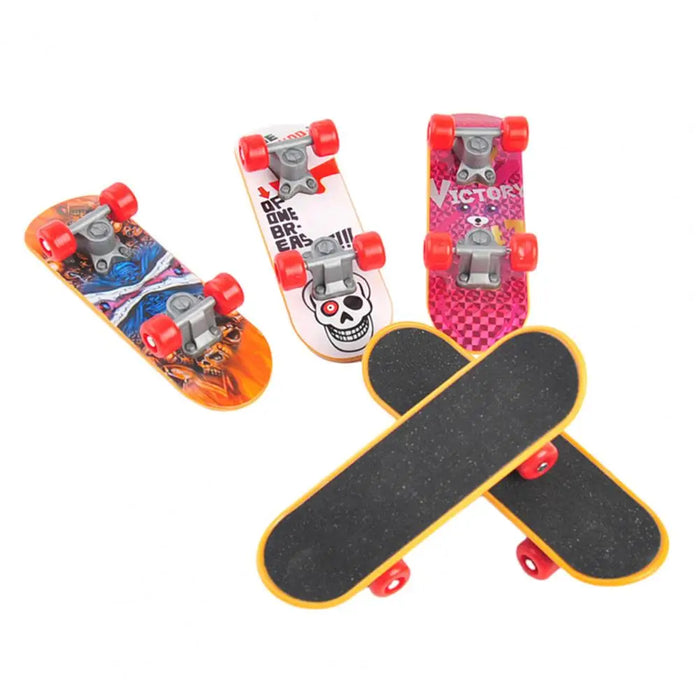 Bird Playtime Accessory Flexible Wheel Parrot Scooter Mini Skateboard Toy for Budgies Parakeets Fun Bird Training Accessories